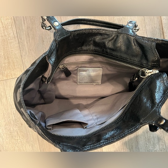 Coach Signature Black Chain Tote Bag • Patent Trim • Shoulder Purse🖤 - Picture 3 of 10